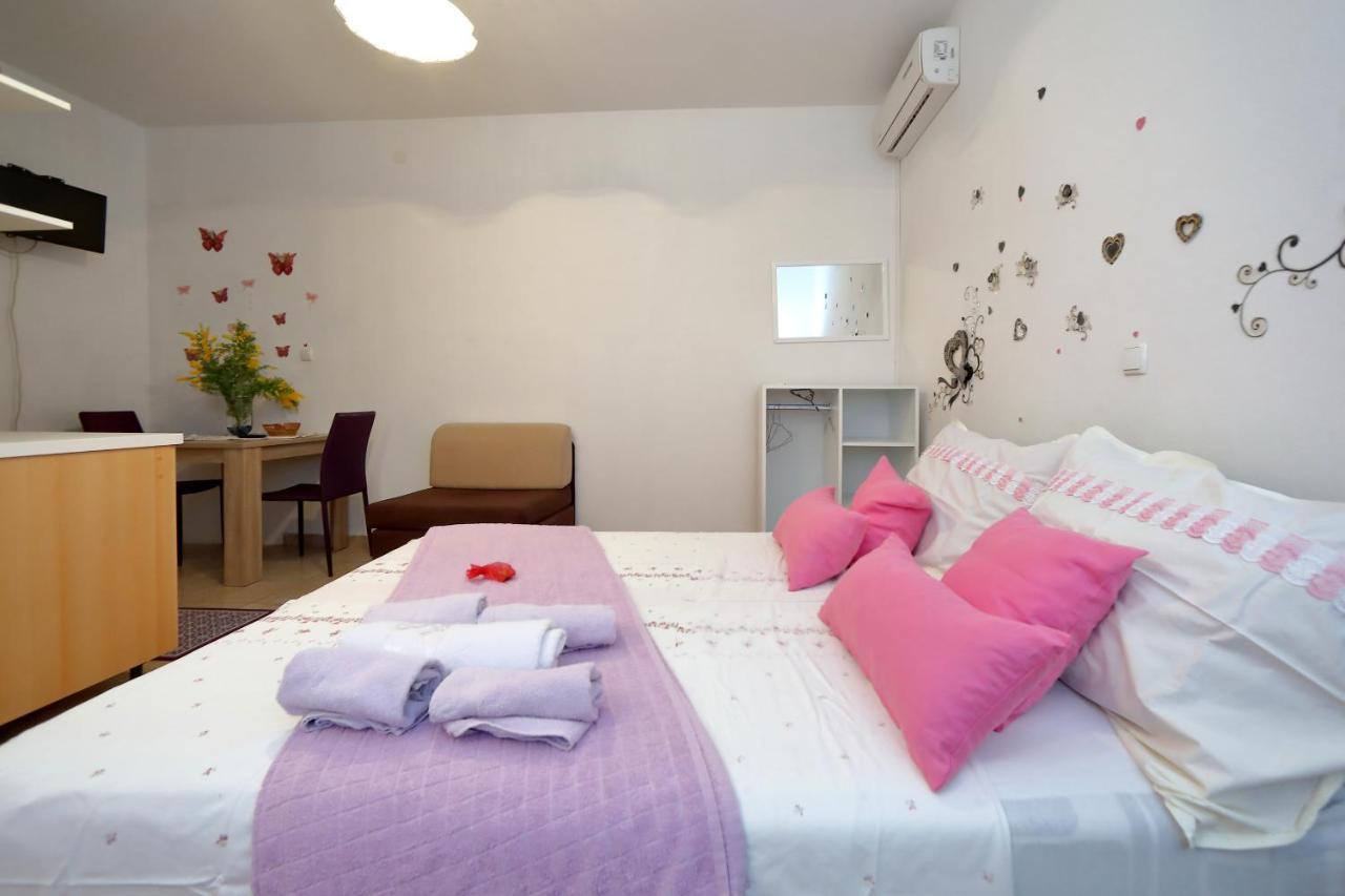 Apartments Ivana บาร์บินเย ภายนอก รูปภาพ
