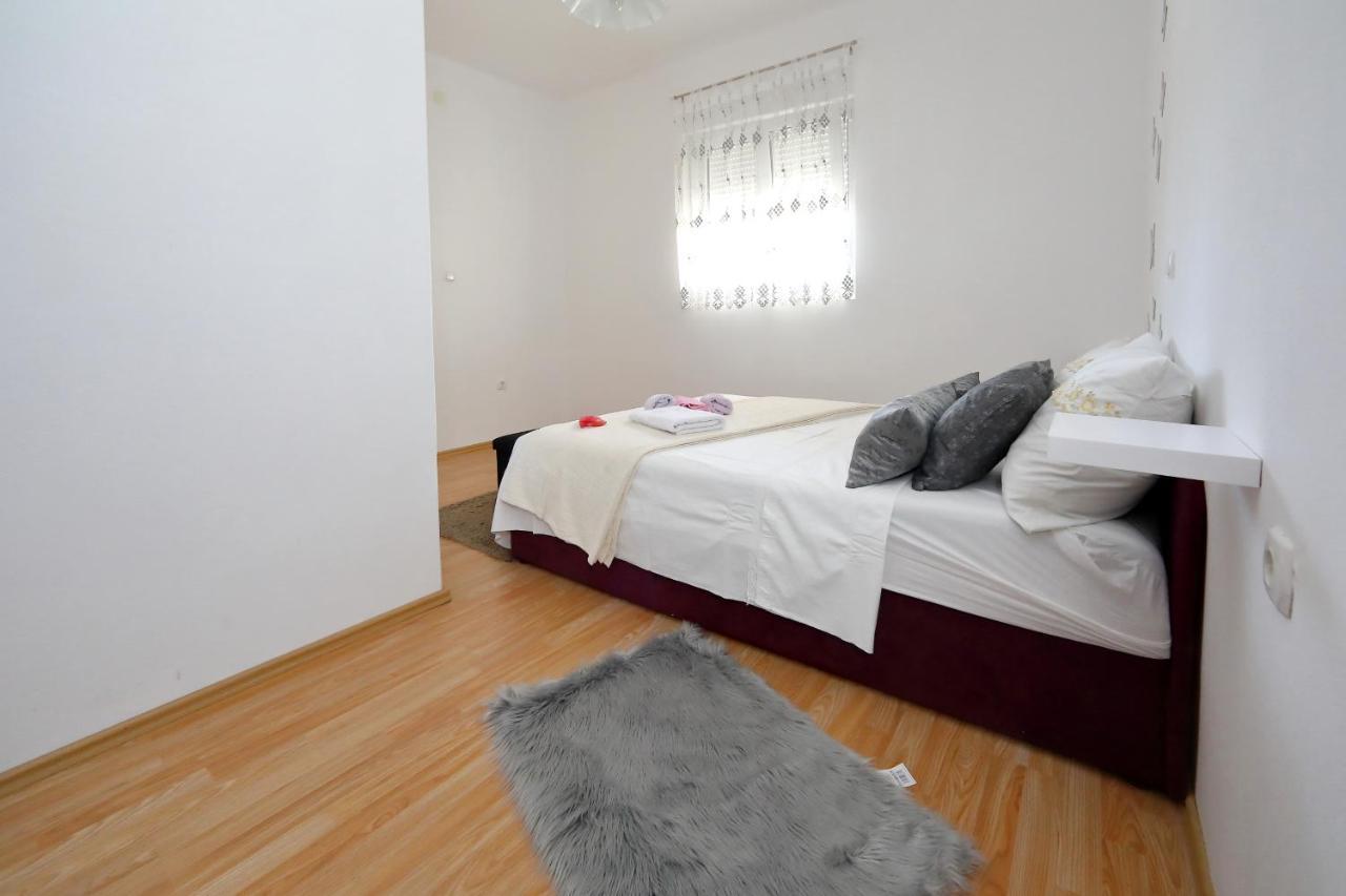 Apartments Ivana บาร์บินเย ภายนอก รูปภาพ