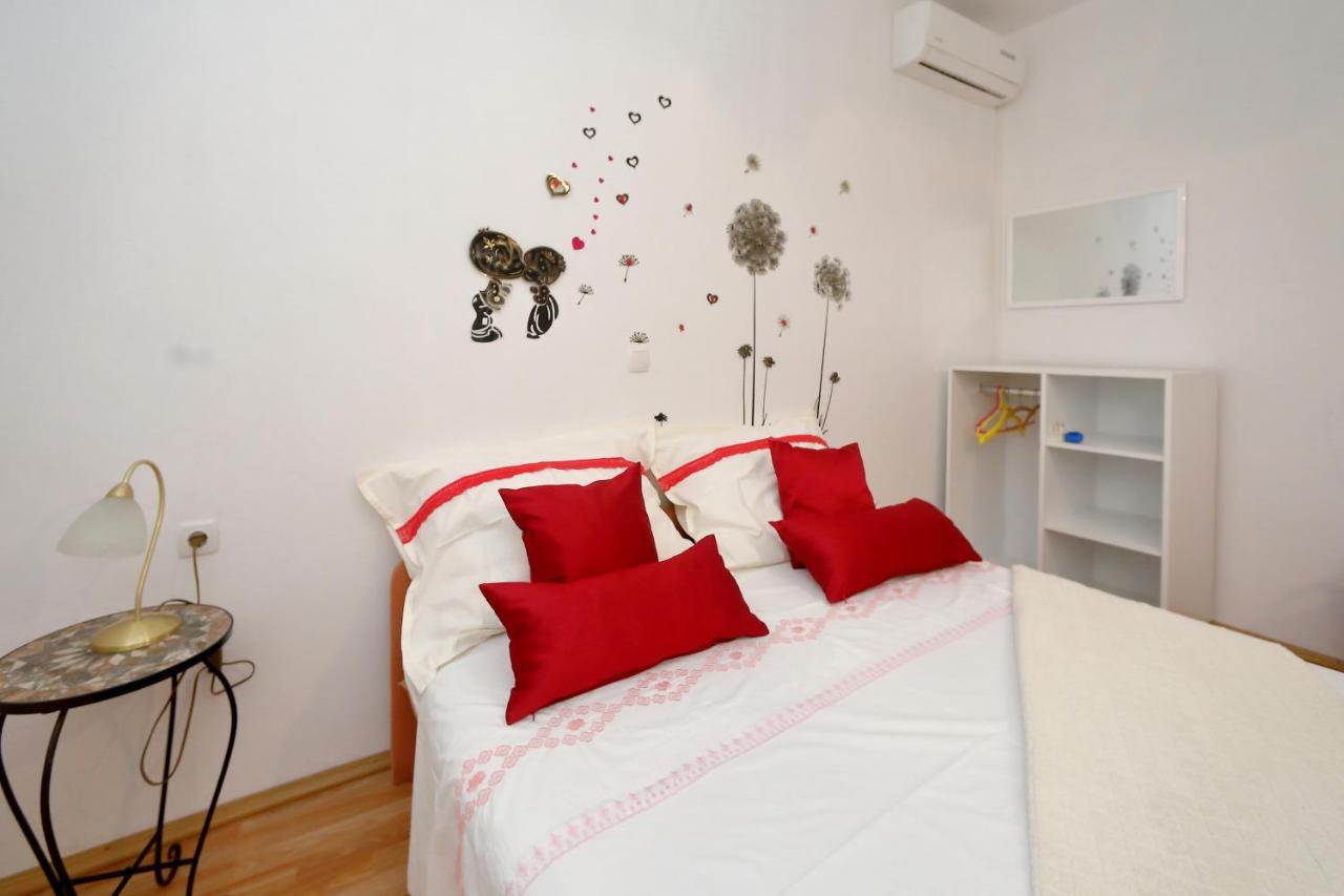 Apartments Ivana บาร์บินเย ภายนอก รูปภาพ