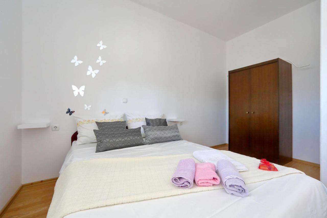 Apartments Ivana บาร์บินเย ภายนอก รูปภาพ